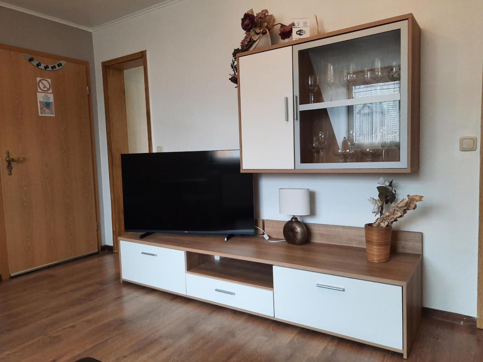 - - Your Away From Home! Apartment *