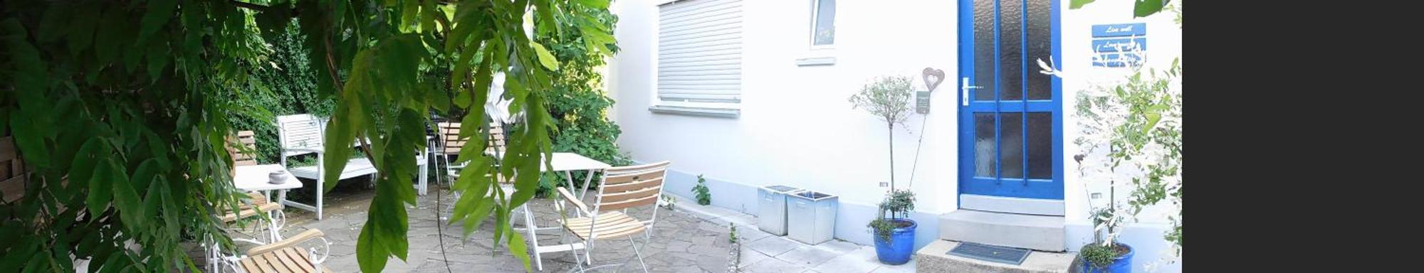 - - Your Away From Home! Apartament